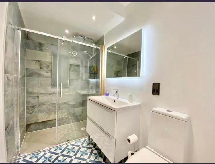 Plymouth Hoe - Stunning 2 Bedroom Lower Ground Floor Apartment Екстериор снимка